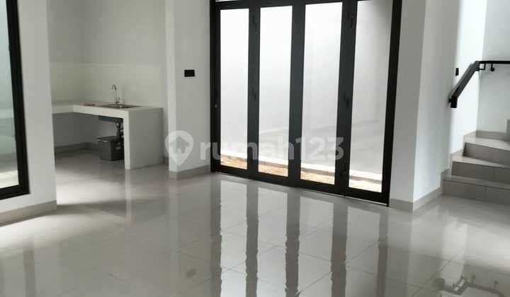 Rumah Baru Siap Huni Cluster Genova Summarecon