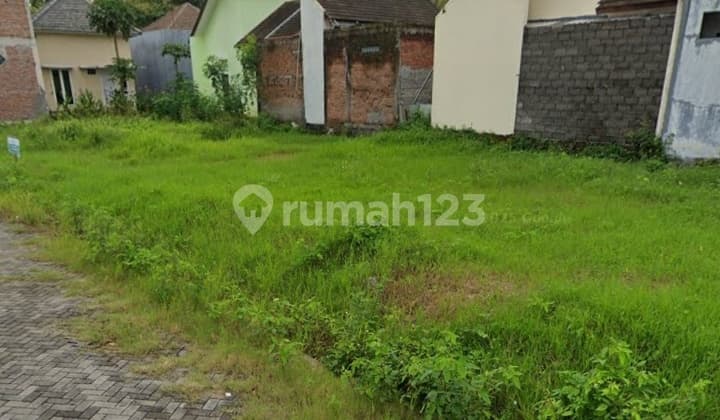 Kavling Siap Bangun di Lingkungan Perumahan Cluster