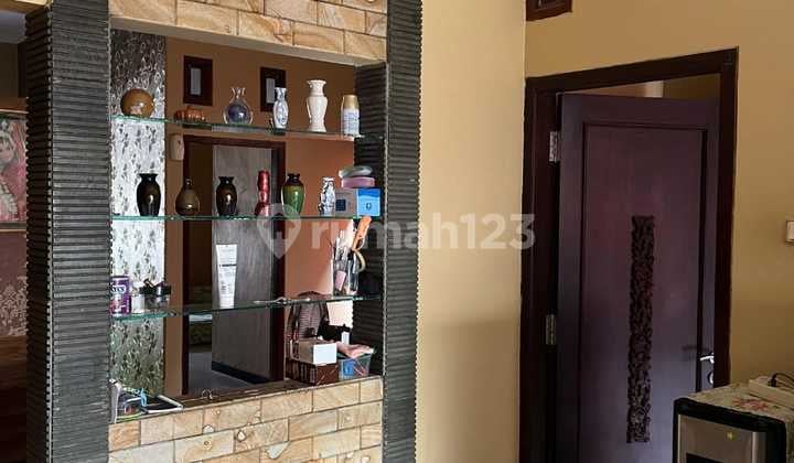 Rumah Siap Huni Semi Furnished Tengah Kota