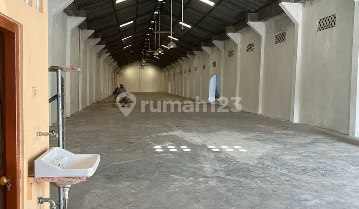 Gudang Siap Pakai Strategis Pinggir Jalan Raya Jalan Lebar