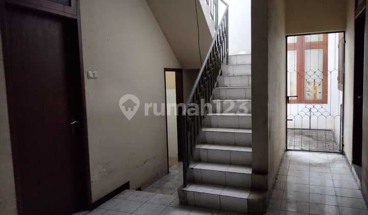 Rumah Luas Bangunan 2Lantai di Semarang Atas Dekat Kampus Undip