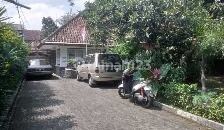 Rumah Usaha Mainroad Jl. Riau Kota Bandung