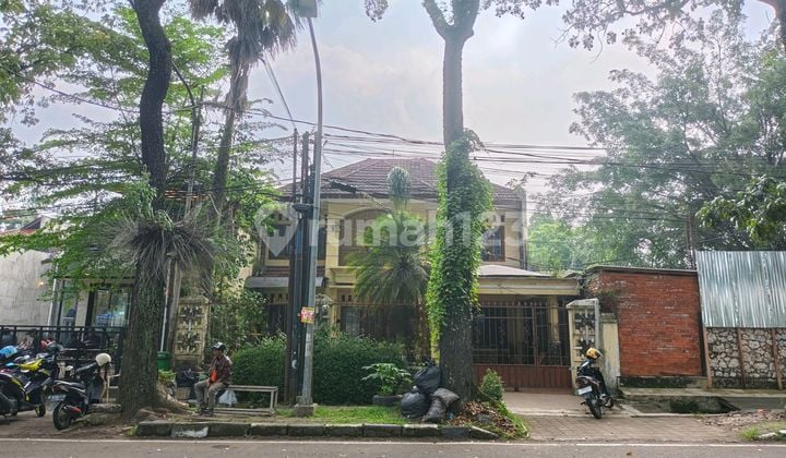 Ruang-usaha Dekat Saparua Riau Kota Bandung