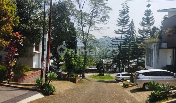 Tanah Komplek Asri Nyaman Bale Dago Bandung