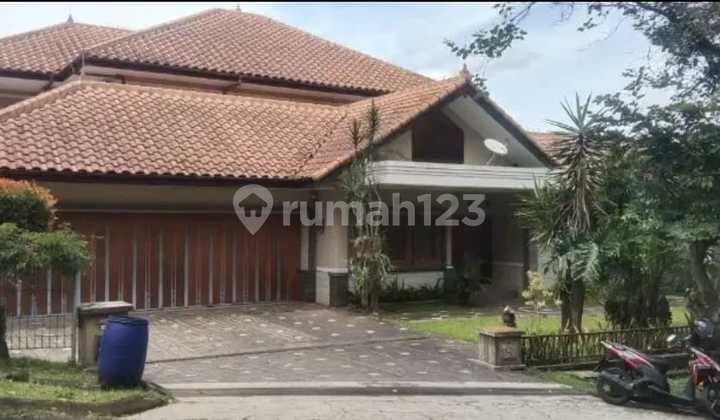 Rumah Semi Villa Iconic Kayu Siap Hui Dago Resort Bandung