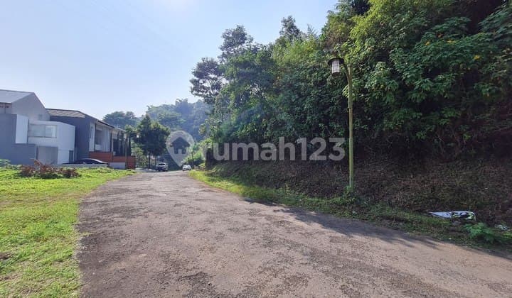 Upslope View Hill Land in Dago Resort Bandung
