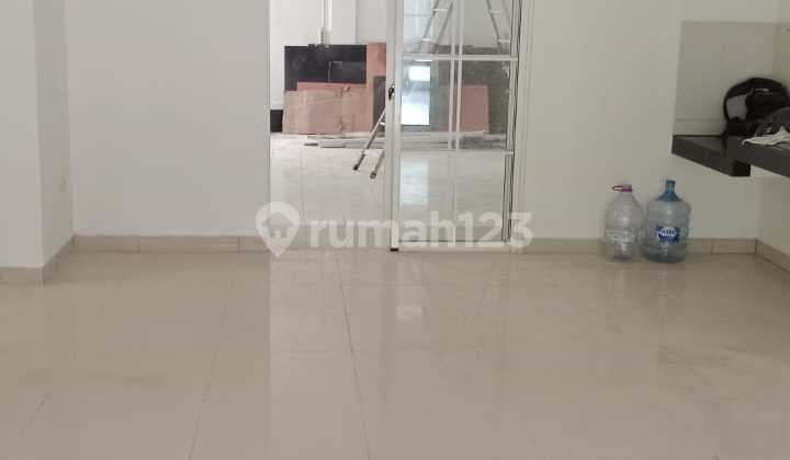 Disewa/dijual Rumah Bagus Green Lake City Cluster Europe