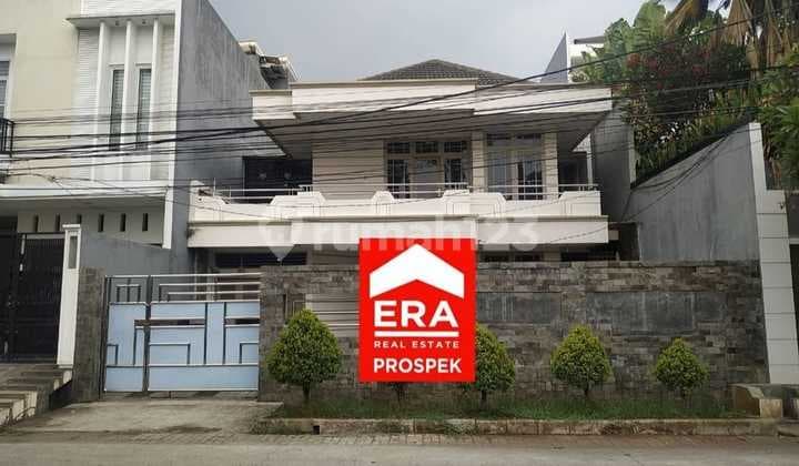 For Sale: Beautiful House in Green Garden Complex