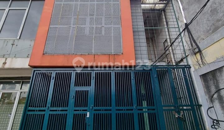 Ruko di Jl. Pos Pengumben, Srengseng - Jakarta Barat