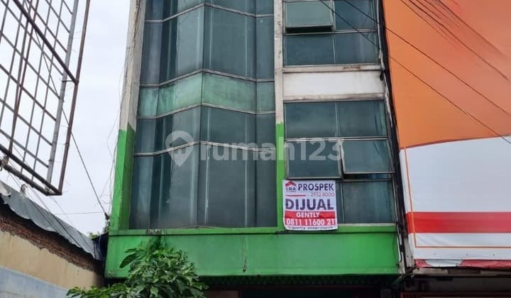 Terraced Shop House for sale on Jl. Ir H. Juanda, Cemp. Putih, Ciputat Tim. District, South Tangerang City, Banten, Ciputat