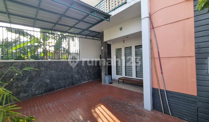 Rumah 2 Lantai Disewakan di Perumahan Puri Media Jakbar Dekat Akses Bandara