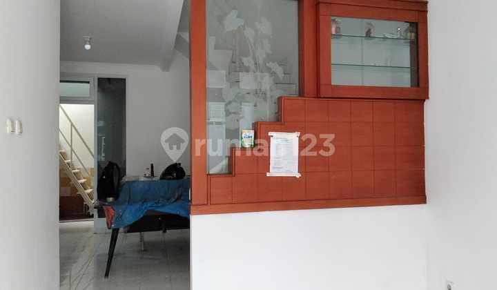 Rumah Bagus Baru Renovasi Di Perumahan Puri Media, Jl. Kembangan Raya Dekat Akses Pintu Tol. Dekat Puri Mall Dan Lippomal
