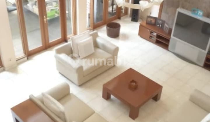 Rumah Mewah Setrasari Bandung 2 Lantai Terawat