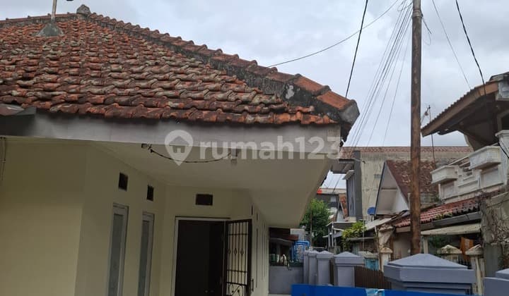 Rumah Pusat Kota Pungkur Toha (Masuk Gang)