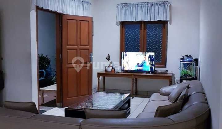 Sukajadi Main Road Boarding House