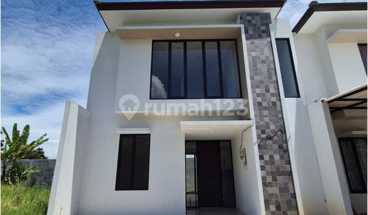 Turun Harga! Rumah Dijual Bangunan Baru Setiabudi Regency Bandung