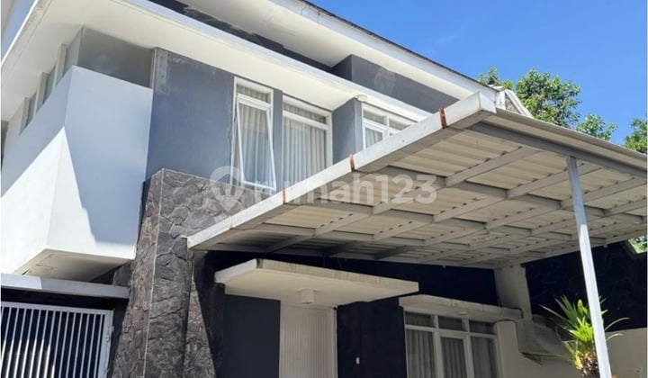 Dijual Rumah Mewah Siap Huni di Cigadung Bandung