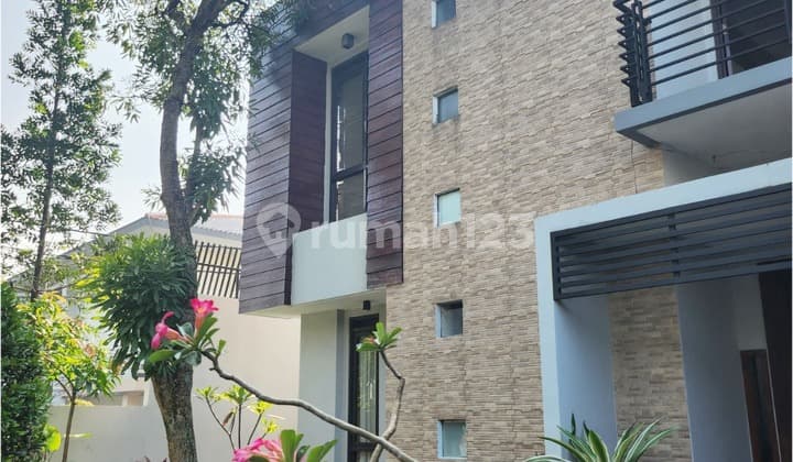Dijual Rumah di Suryalaya Bandung Dekat Sport Centre Bikasoga
