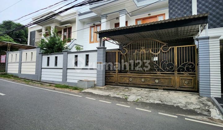 Di Jual Rumah Non Komplek Area Duren Sawit Siap Huni Jakarta Timur