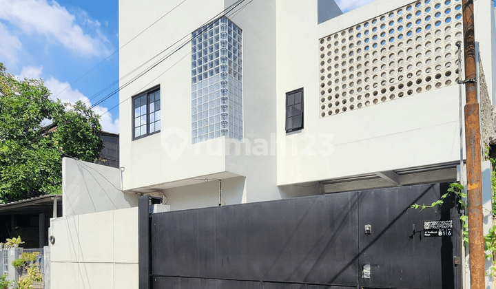 Rumah Modern Dalam Komplek Turun Harga Duren Sawit