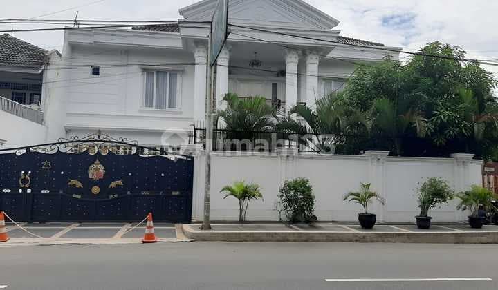 Di Jual Rumah Mewah Modern Classic Area Tebet Timur Jakarta
