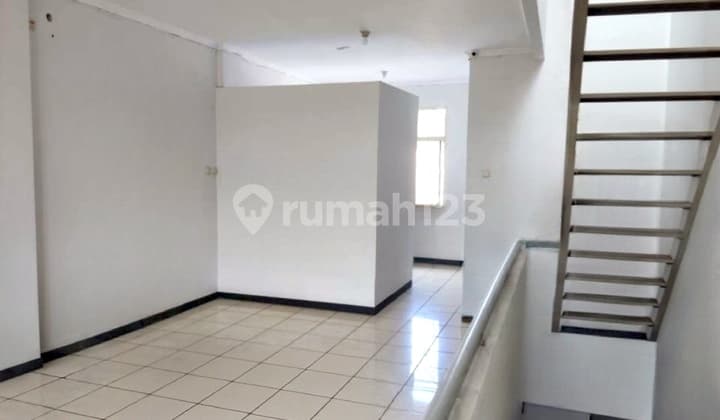 Sold 2-Story Shophouse in KBP, Ready to Occupy, Strategic Location