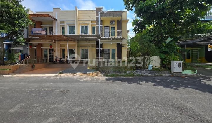 Good second-hand house for sale. HGB. Central view.