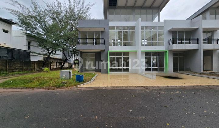 Siap Huni, Rumah, 2 Lantai, HGB, Dekat Tempat Wisata, Bebas Banjir,