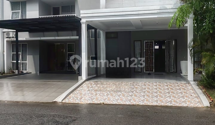 Siap Huni, Rumah, 2 Lantai, HGB, Dekat Universitas, bisa KPR,