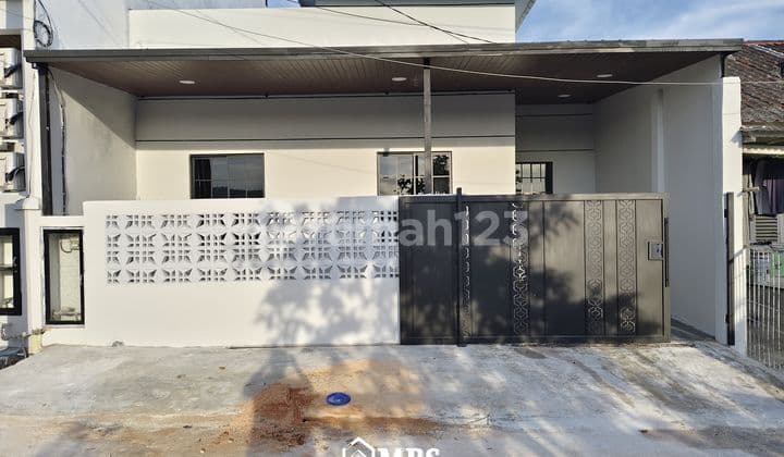Bebas Banjir, Rumah, 1 Lantai, HGB, Dekat Sekolah Internasional, bisa KPR,