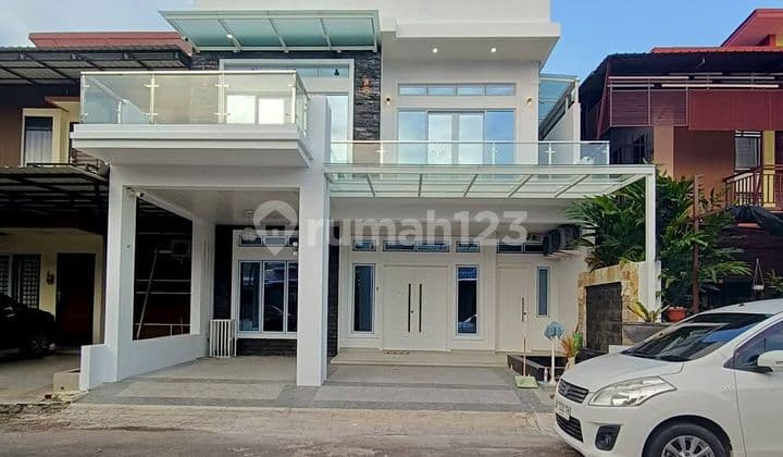 Rumah.jual. Bagus. Hgb.semifurnish.135m.beverly Green Batam Centre