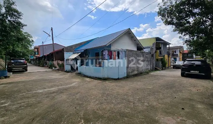 House.for sale.secondary.1story.certifcate.need Renovation.flood free