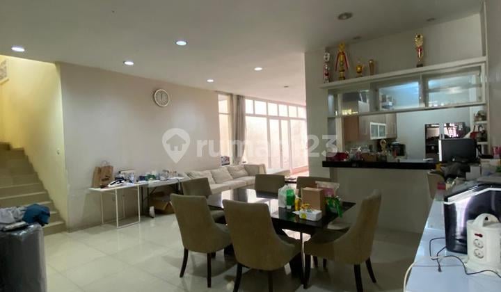 Disewakan Rumah Cantik Minimalis Full Furnished di Tengah Kota Daerah Lodaya Kecamatan Lengkong