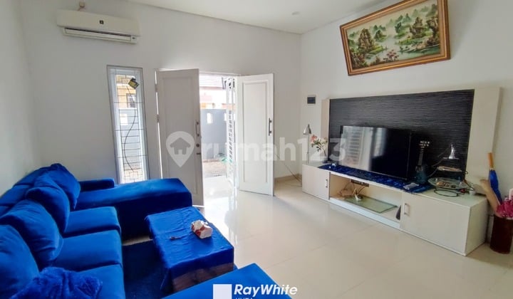 Dijual Rumah Semi Villa di Taman Giri