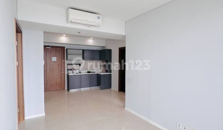 Apartemen Yukata Suites, Tangerang 2 BR Lantai 21 Semi Furnished