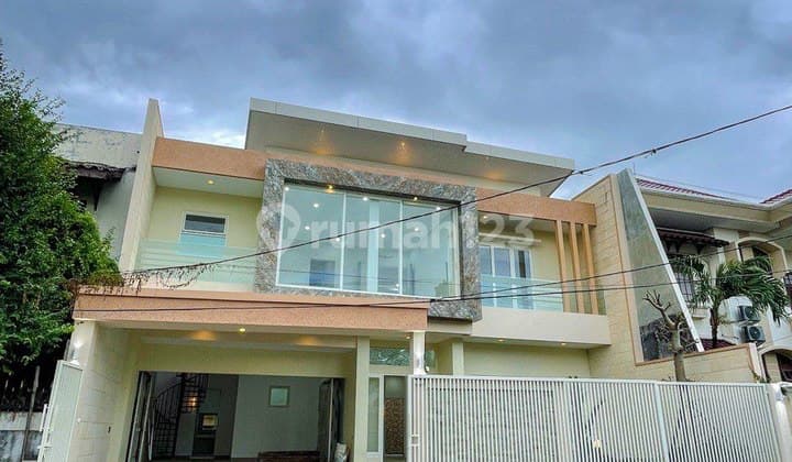 Rumah Mewah Kertajaya Indah Timur 2 Lantai Ada Private Pool