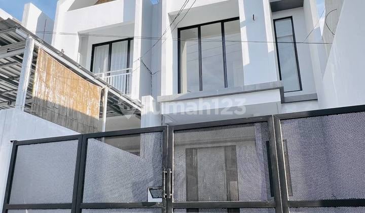 Scandinavian New House Lebak Arum 2 Floors Near Raya Kenjeran