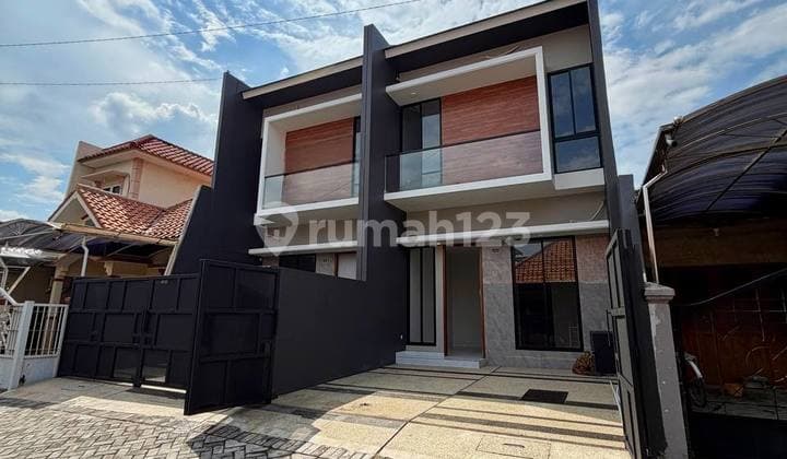 Rumah Baru Modern Wisma Mukti 2 LT Hadap Selatan Tata Denah Lega