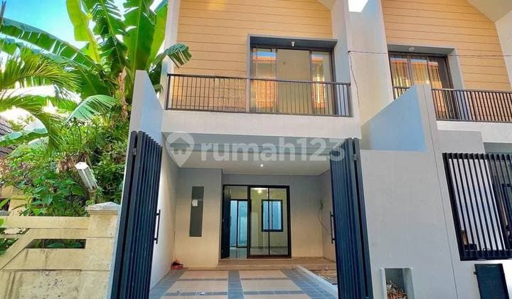Rumah Scandinavian Kalijudan Barat 2 Lantai Hanya 5 Menit ke Merr