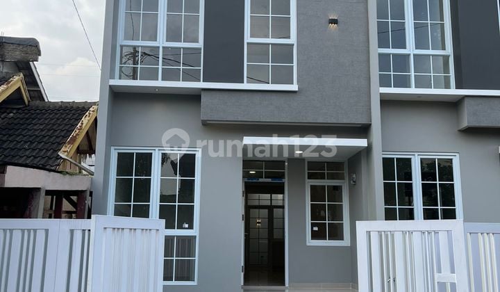 Rumah Baru Siap Huni Type Balcony Lokasi Arcamanik Cisaranteun