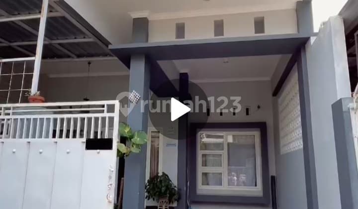 Rumah Bagus Dalam Komplek Dekat Brawijaya University