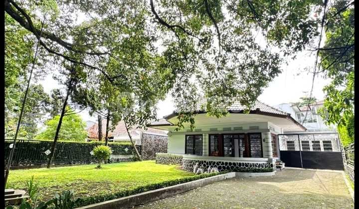 Rumah Ex Belanda Bagus Terawat.di.kota Bandung