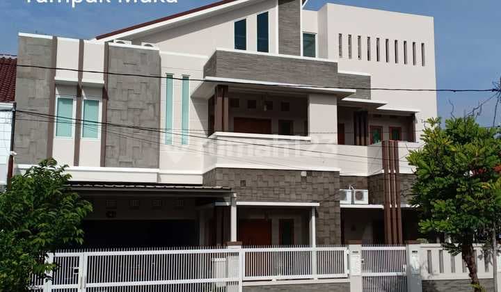 2 Lantai, di Cirebon Kota,