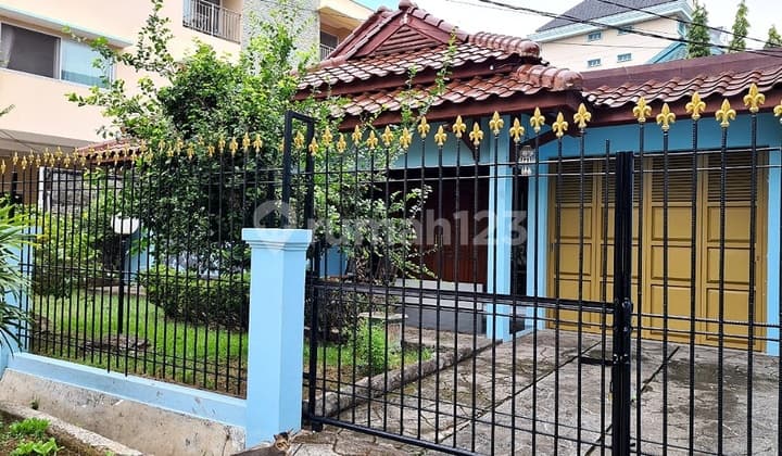 Rumah Hitung Tanah Dalam Komplek Mewah di Warung Buncit Mampang Prapatan