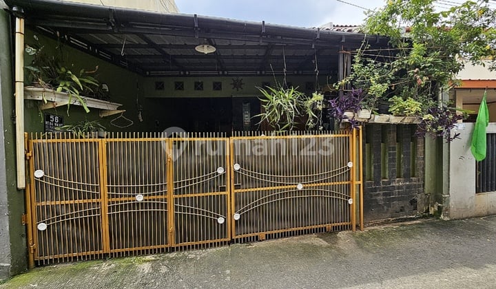 Rumah di Pangkalan Jati Cinere Dekat Mrt Lebak Bulus