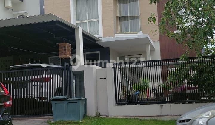 Dijual Rumah 2 lantai di Graha Natura, Surabaya