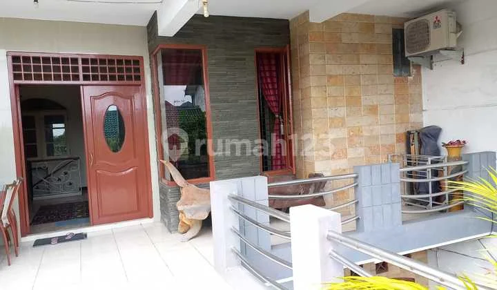 For Sale Freehold House in Taman Pondok Indah Wiyung Surabaya For Sale Freehold House in Taman Pondok Indah Wiyung Surabaya