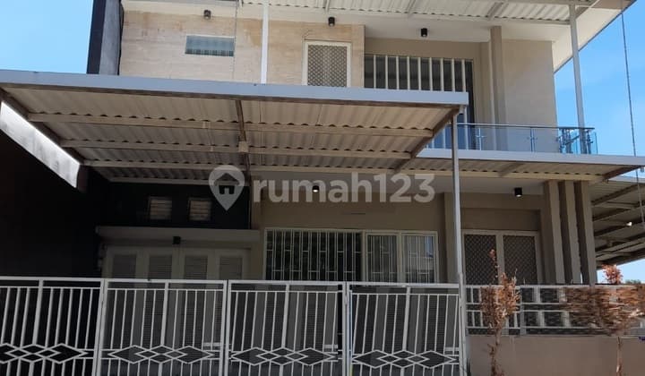2.5 Story House for Sale in Grand Eastwood Citraland Surabaya