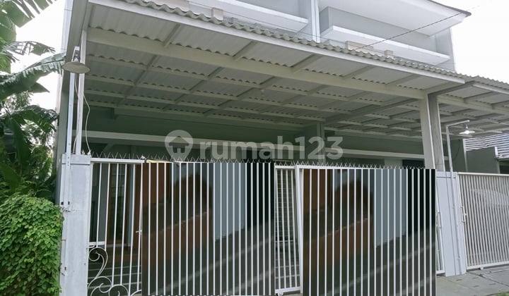 2-Story House for Sale in Wiyung Brantas Permai Surabaya 2-Story House for Sale in Wiyung Brantas Permai Surabaya