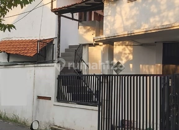 Dijual Rumah SHM di Jalan Babatan Surabaya Dijual Rumah SHM di Jalan Babatan Surabaya